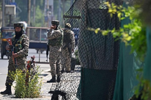 Le Pakistan dit anticiper une frappe indienne imminente, Washington appelle à la retenue Le Pakistan dit anticiper une frappe indienne imminente, Washington appelle à la retenue