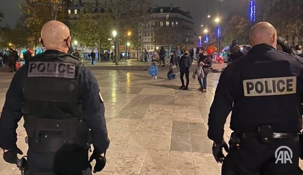 Paris : 44 gardes à vue au lendemain du match de Ligue des champions PSG-Arsenal Paris : 44 gardes à vue au lendemain du match de Ligue des champions PSG-Arsenal