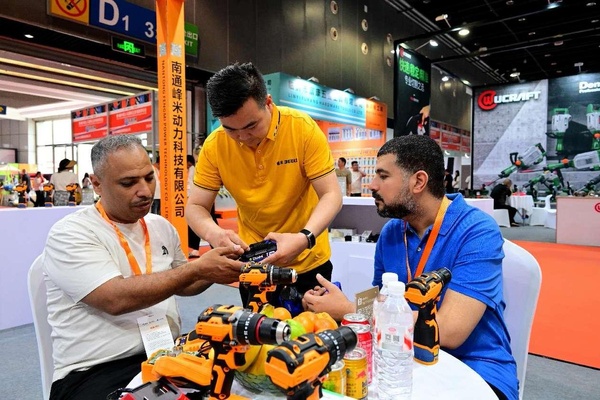 Zhejiang : le « supermarché du monde » de Yiwu toujours florissant malgré les vents contraires Zhejiang : le « supermarché du monde » de Yiwu toujours florissant malgré les vents contraires