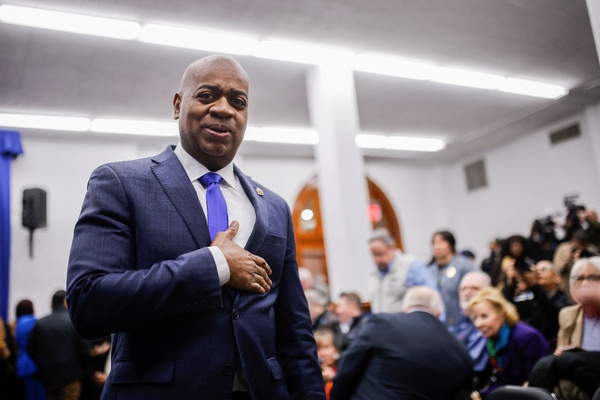 Le maire de Newark arrêté dans un centre de detention pour migrants, selon un procureur fédéral Le maire de Newark arrêté dans un centre de detention pour migrants, selon un procureur fédéral