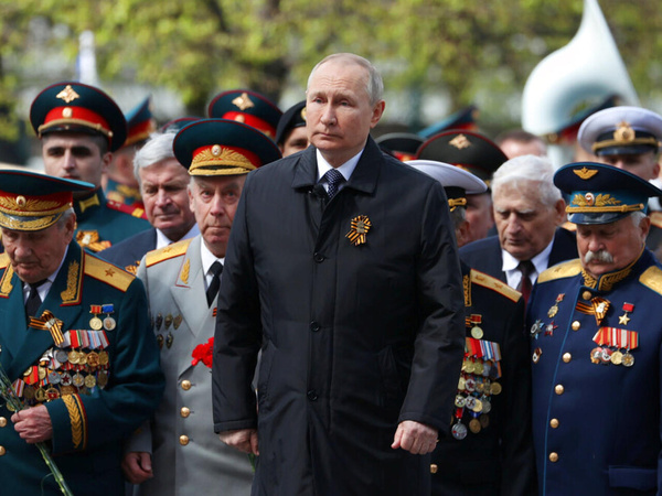 Commémorations de la victoire sur l’Allemagne nazie - Poutine rend hommage aux soldats russes en Ukraine en présence de dirigeants étrangers Commémorations de la victoire sur l’Allemagne nazie - Poutine rend hommage aux soldats russes en Ukraine en présence de dirigeants étrangers