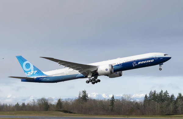 Commande record de 96 milliards de dollars du Qatar à Boeing, un signal fort pour l'avionneur Commande record de 96 milliards de dollars du Qatar à Boeing, un signal fort pour l'avionneur