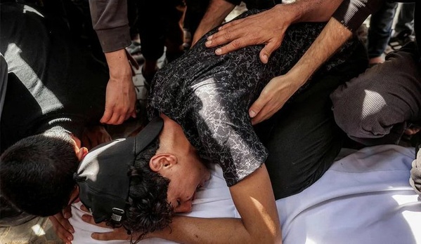 Des victimes de l'armée israélienne à Gaza alors qu'elles étaient en quête de nourriture Des victimes de l'armée israélienne à Gaza alors qu'elles étaient en quête de nourriture