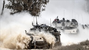 Des chars israéliens en Palestine occupée