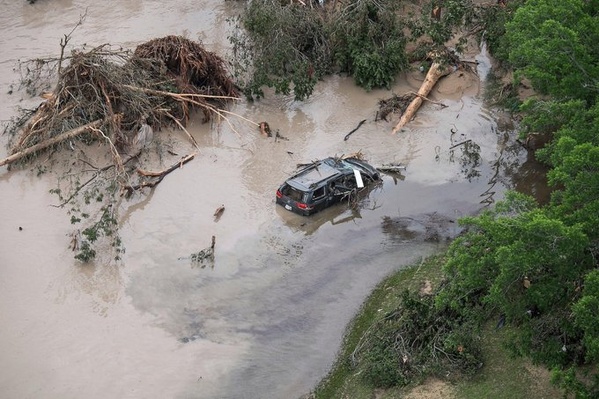 Inondations au Texas - Près de 90 morts, dont 27 au camp d’été dévasté