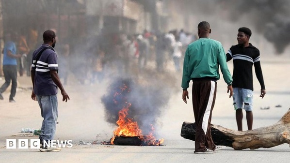 Angola : les premiers procès d'émeutiers débutent après les heurts meurtriers de ces derniers jours Angola : les premiers procès d'émeutiers débutent après les heurts meurtriers de ces derniers jours