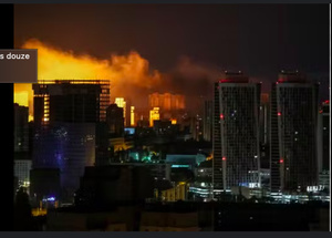 Kiev : une frappe massive russe fait au moins 10 morts et 48 blessés Kiev : une frappe massive russe fait au moins 10 morts et 48 blessés