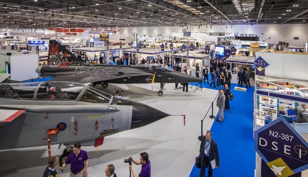 Le Royaume-Uni exclut Israël et ses entreprises militaires d'un salon majeur de la défense à Londres Le Royaume-Uni exclut Israël et ses entreprises militaires d'un salon majeur de la défense à Londres