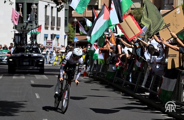 Espagne - Les manifestants propalestiniens font définitivement dérailler la Vuelta Espagne - Les manifestants propalestiniens font définitivement dérailler la Vuelta