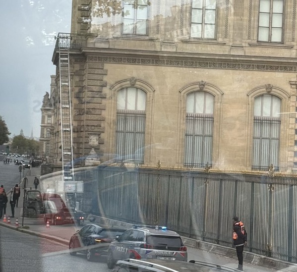 Les bijoux volés au Louvre estimés à près de 58 milliards FCFA, selon la procureure de Paris Les bijoux volés au Louvre estimés à près de 58 milliards FCFA, selon la procureure de Paris