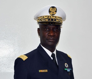 Le vice-amiral Oumar Wade, nouveau chef d'Etat-major de l'armée sénégalaise (TDR). Le vice-amiral Oumar Wade, nouveau chef d'Etat-major de l'armée sénégalaise (TDR).
