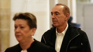 Jean-Marc Morandini (en arrière-plan)