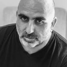 Le journaliste israélien Alon Mizrahi