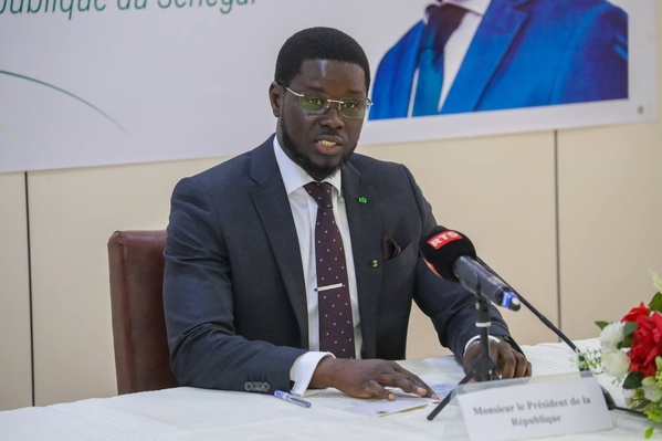 le président Bassirou Diomaye Faye le président Bassirou Diomaye Faye