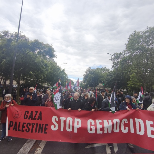 Manifestation à Paris pour dénoncer les crimes de guerre, contre l'humanité et de génocide d'Israël en Palestine occupée, le 16 mai 2026