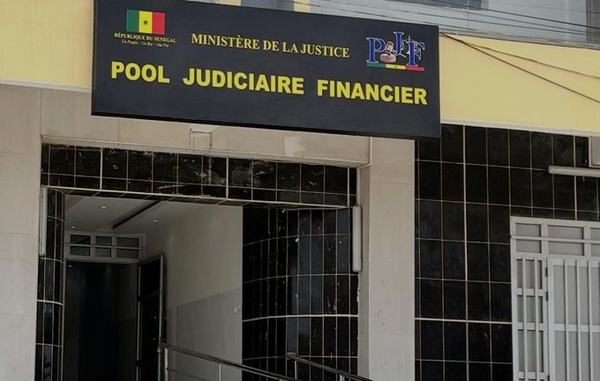 RAPPORT CENTIF 2025 - Les magouilles d’Etat présumées d’un politicien et de sa femme à travers leurs sociétés écrans