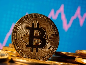 Le bitcoin passe sous la barre des 60.000 dollars, une première depuis octobre 2024 Le bitcoin passe sous la barre des 60.000 dollars, une première depuis octobre 2024