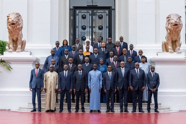 Le gouvernement sénégalais au palais de la République le 5 juin 2026