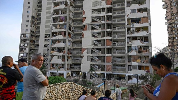 "Tout s'est effondré": la zone la plus touchée du séisme au Venezuela appelle à l'aide "Tout s'est effondré": la zone la plus touchée du séisme au Venezuela appelle à l'aide