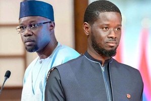 Bassirou Diomaye Faye )g.) et Ousmane Sonko