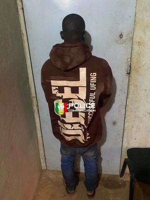 L'individu interpellé par la police sénégalaise (Photo : Police nationale)