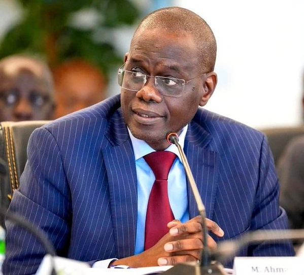 Le Premier ministre sénégalais Ahmadou Al Aminou Lo Le Premier ministre sénégalais Ahmadou Al Aminou Lo