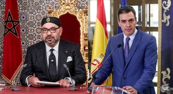 Le roi Mouhamed VI (g.) du Maroc et le premier espagnol Pedro Sanchez