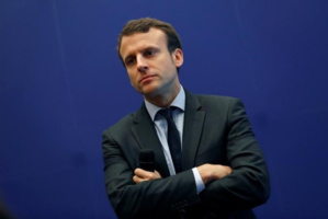 Emmanuel Macron poursuit sa marche, sans dire vers où Emmanuel Macron poursuit sa marche, sans dire vers où