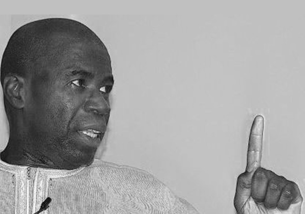 AUTORITARISME OU SOLITUDE ? AUTORITARISME OU SOLITUDE ?