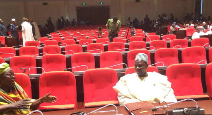 Tchad: Le régime désamorce une motion de censure et une manifestation d'opposants