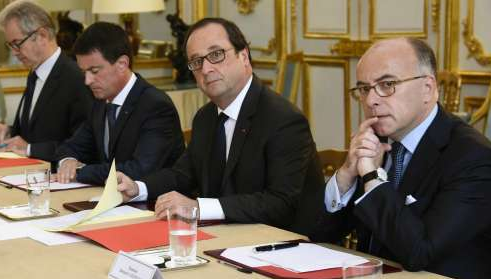 A l'Elysée, un jeudi de secrets et d'émotion