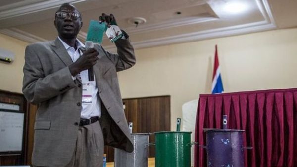 Gambie: réouverture de la commission électorale qui avait été fermée le 13 décembre