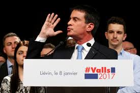 Valls se pose en héritier de Mitterrand face à ses rivaux