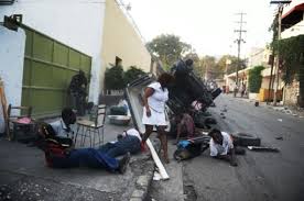 Un autobus fonce dans une foule en Haïti: 34 morts et 15 blessés