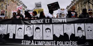 Quelques milliers de manifestants et des échauffourées à Paris contre les "violences policières"
