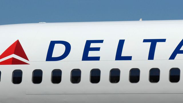 Une famille expulsée d'un vol Delta pour n'avoir pas cédé le siège de leur enfant