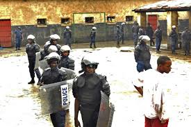 RDC: 11 morts, 900 évasions dans l'attaque d'une prison dans l'est (officiel)