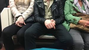 A Madrid, les hommes ne devront plus écarter les jambes dans le bus