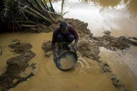 Le Ghana lance une lutte féroce contre les mines d'or illégales