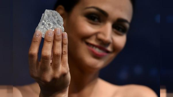 Le plus gros diamant brut du monde vendu pour 53 millions de dollars