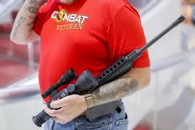 Rallié aux militants du port d’armes, Trump est désarmé face au drame