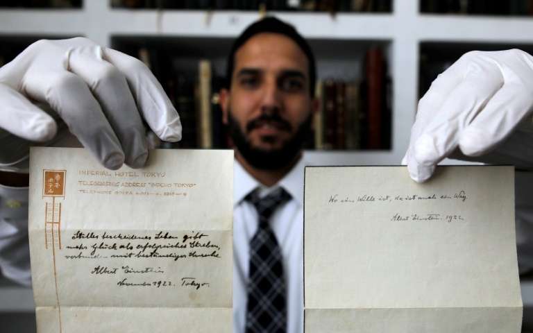 Une note d'Einstein sur le secret du bonheur va être vendue aux enchères
