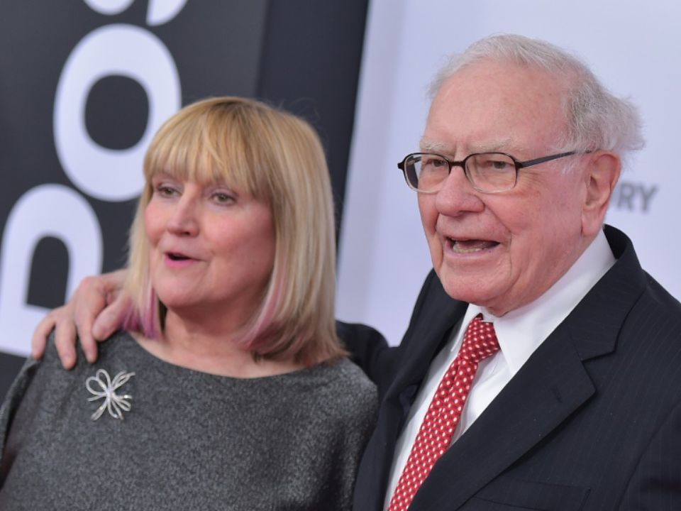 Warren Buffett prépare sa succession à pas feutrés