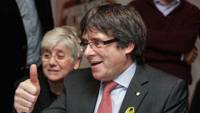 Catalogne: accord des deux grands partis indépendantistes pour investir Puigdemont (partis)