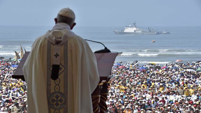 Le pape François appelle à lutter contre le fléau des féminicides