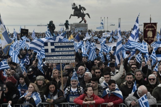 Les nationalistes grecs dans la rue contre un compromis sur la Macédoine: au moins 50 000 manifestants