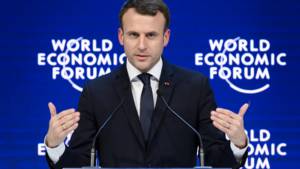 A Davos, Macron en équilibriste du libéralisme