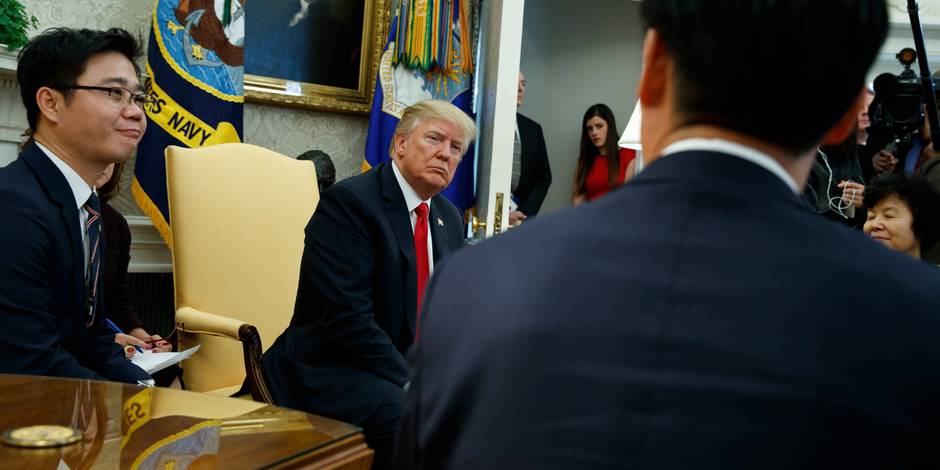 Trump reçoit des transfuges nord-coréens dans le Bureau ovale