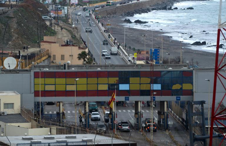 Migrations Afrique-Europe: le père de "l'enfant de la valise" jugé à Ceuta