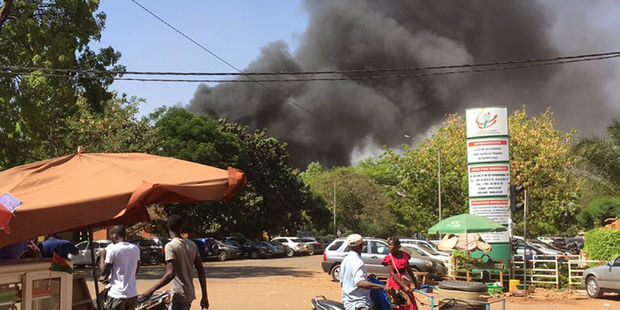 ALERTE - La police burkinabée confirme une attaque en cours à Ouagadougou, l’ambassade de France et l’Institut français visés